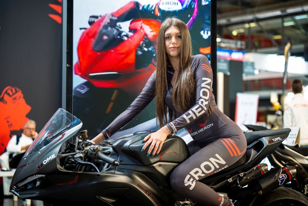 Le ragazze di EICMA 2025 +MAXI GALLERY+